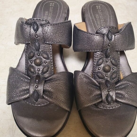 Comfort Metallic and Beaded Mid Block Heel Mule "Breslin" - Picture 3 of 14